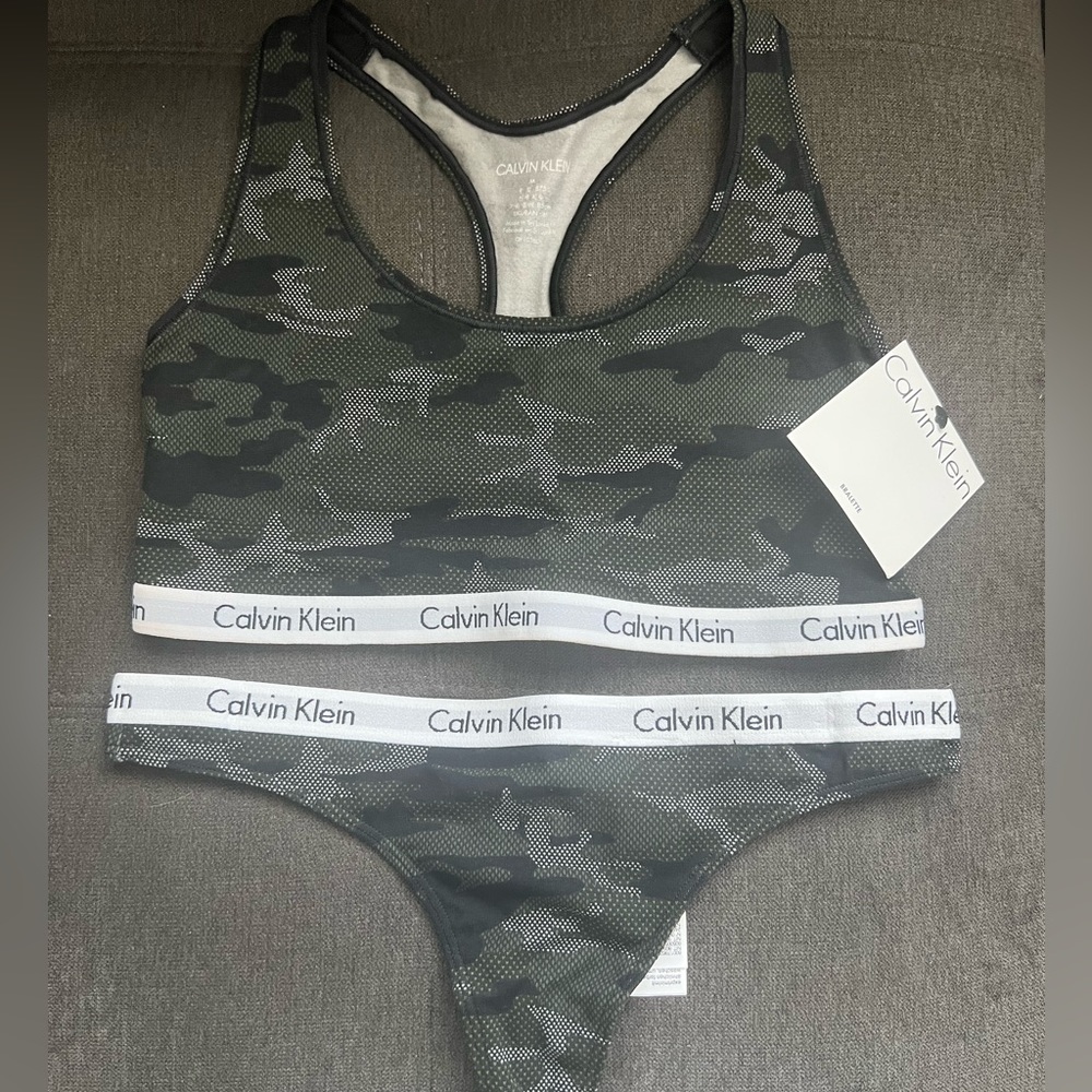 Calvin Klein Carousel Logo Racerback Bralette&Carousel Logo Thong Set Camouflage